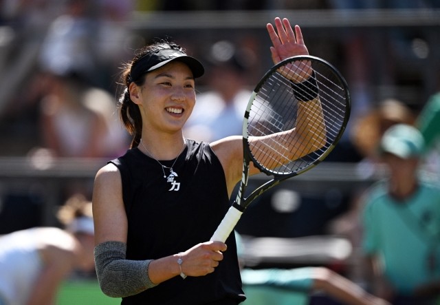 都显得更加 都显得更加