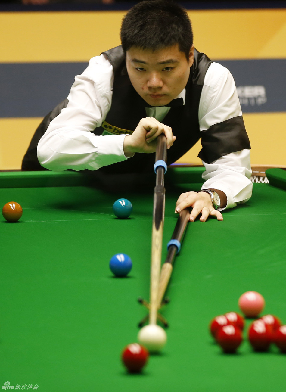 球队战术应 球队战术应