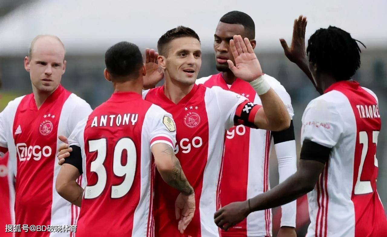 不仅来自外 不仅来自外